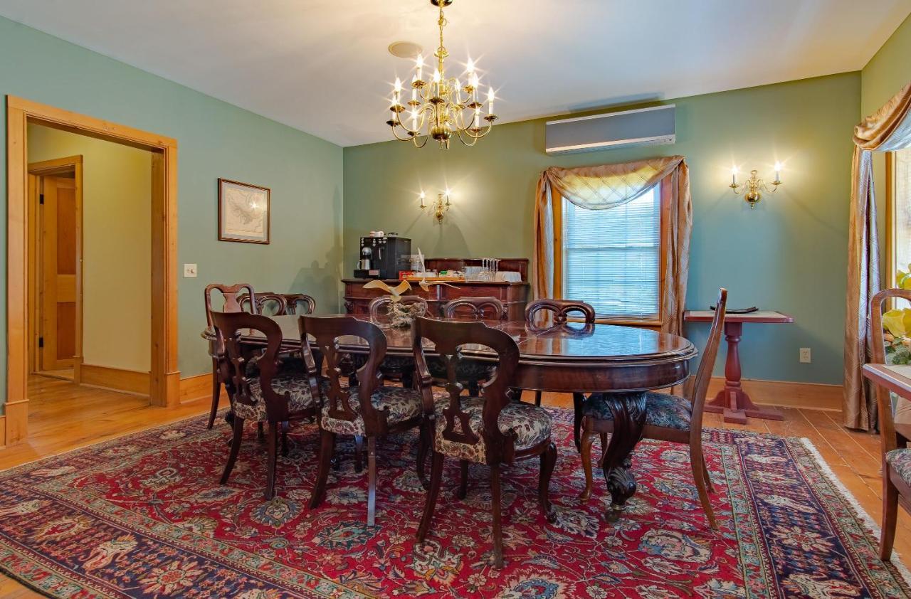 Emilyville Inn Campbellford Kültér fotó
