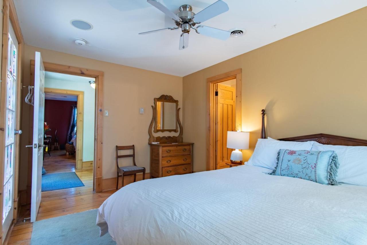 Emilyville Inn Campbellford Kültér fotó