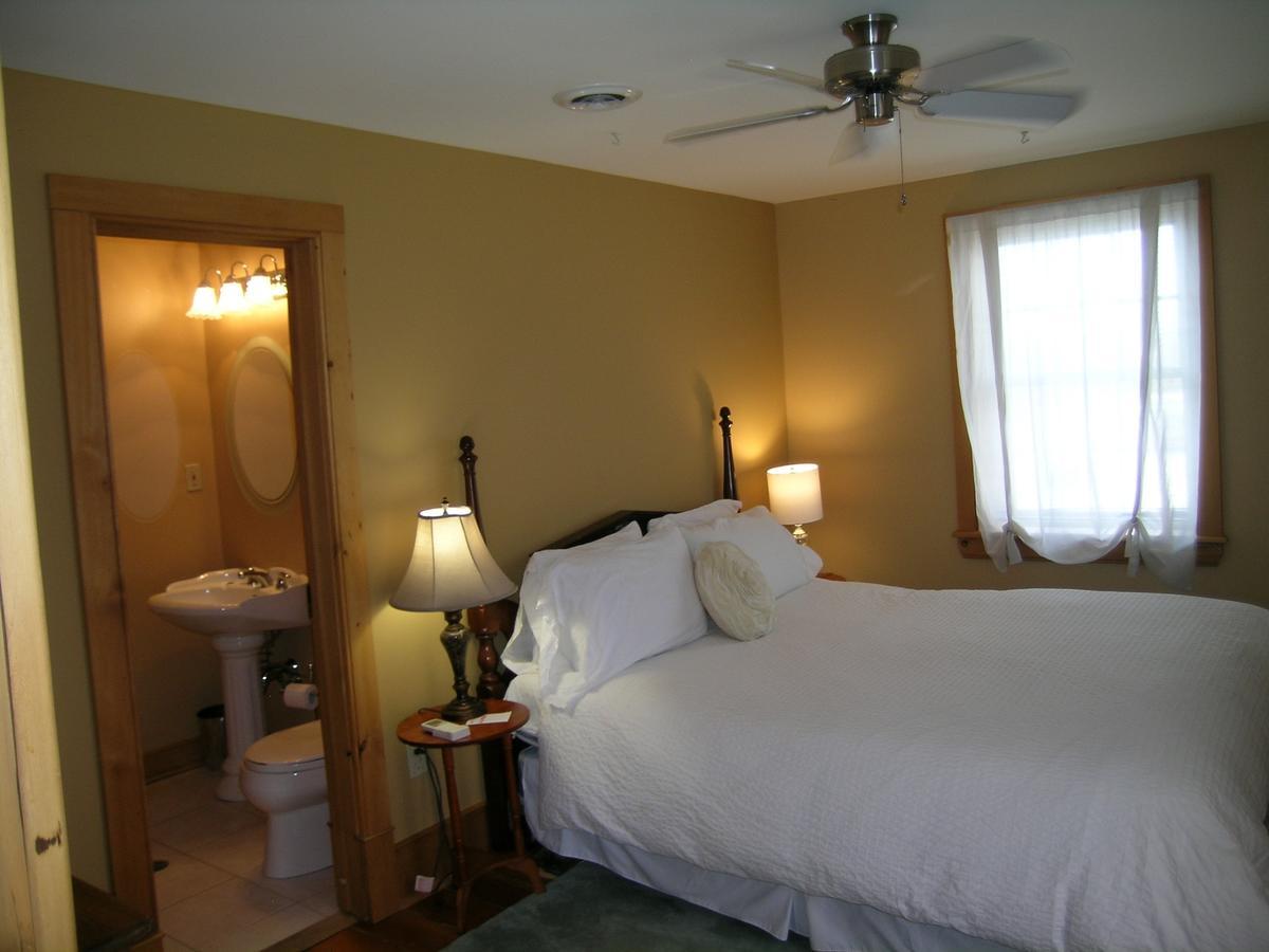 Emilyville Inn Campbellford Kültér fotó